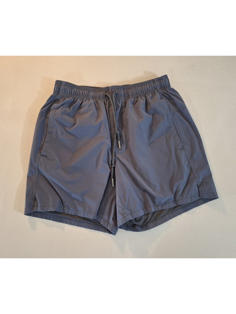 VRST Men’s Woven Dark Gray Nylon 5” Shorts Mesh Lined Size Small